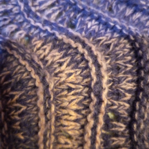 Catalonia Mermaids Tail Sherpa Purple Super Soft Warm Comfy Fleece-Lined Blanket - Picture 5 of 10